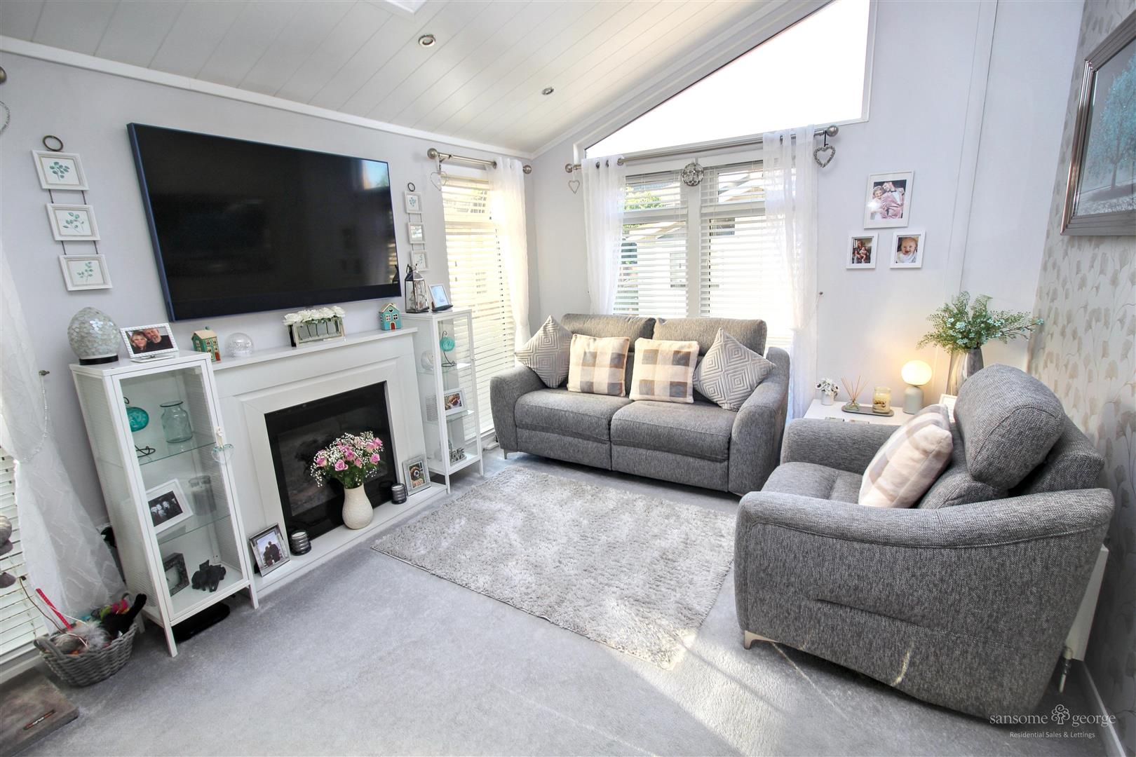 Second Avenue, Garston Park, Tilehurst